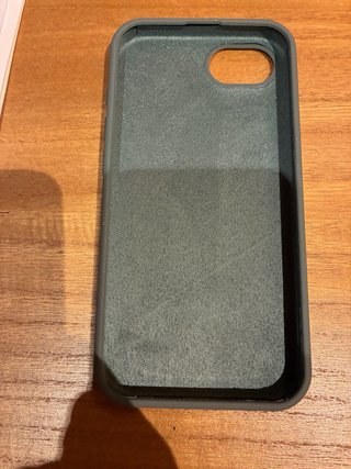 Capa iPhone 16e/17e Silicone Aveludada