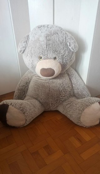 Oso de peluche grande gris