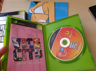 Pack doble de Grand Theft Auto para Xbox.