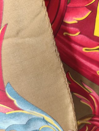 PRECIOSO PAÑUELO DE SEDA DE LOEWE BARROCO ANDALUZ