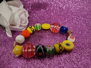 Pulsera tipo vidrio Murano de alegres colores