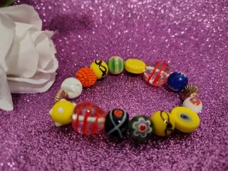 Pulsera tipo vidrio Murano de alegres colores