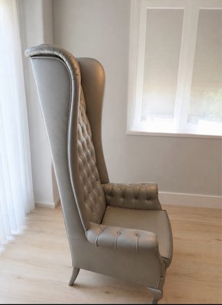 Sillón Trono King Beige Cuero