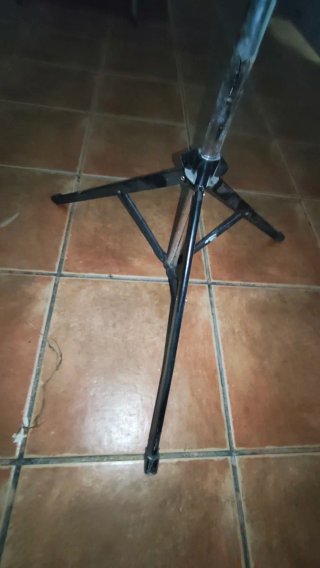 Pantalla Proyector Portátil Trípode