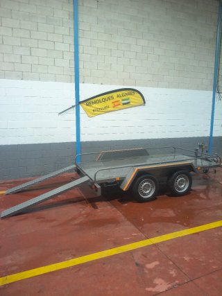 Remolque Vatea con rampas