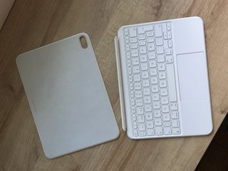 Apple Magic Keyboard Folio Blanco