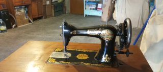 Máquina de coser antigua Frister & Rossmann (1902)