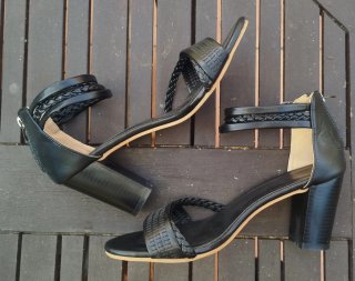 Sandali con tacco nero