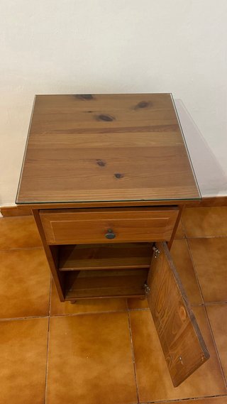 Mesitas de noche de madera
