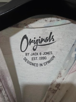 Camiseta Jack & Jones flores multicolor