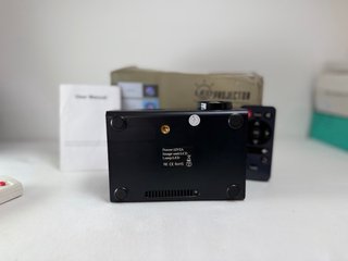 Proyector LED Compacto
