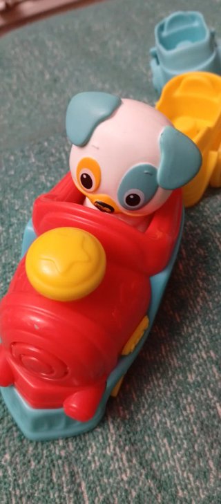 Tren interactivo Fisher Price con figura