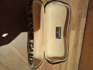 Funda gafas Chanel customizada