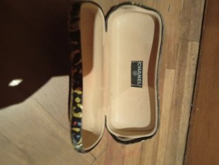 Funda gafas Chanel customizada
