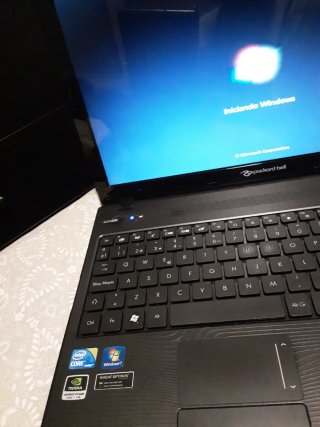 Packard Bell Portátil 2 Negro/Gris 60 negociable
