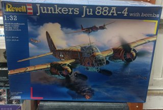 Maqueta Revell Ju 88A-4 1:32 con bombas