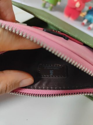Monedero Tagi rosa con flor ideal para regalo