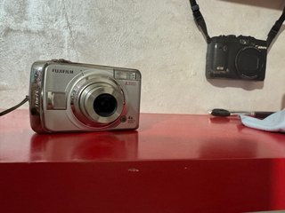Cámara Fujifilm 8.3 MP Zoom Óptico 4x