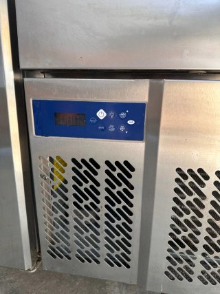 Mesa Refrigerada Infrico 175 cm