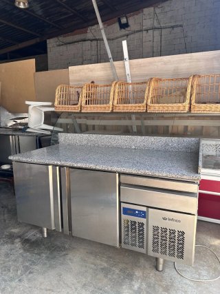 Mesa Refrigerada Infrico 175 cm
