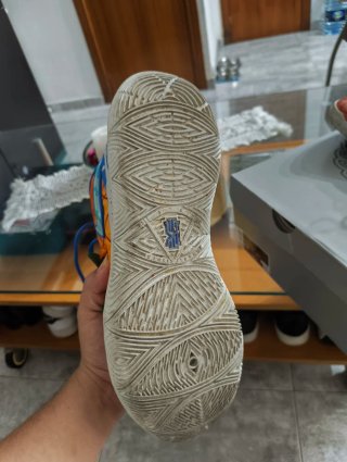 Nike Kyrie 5 Spongebob Piña