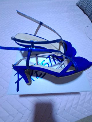 Sandali estivi azzurri con elastico