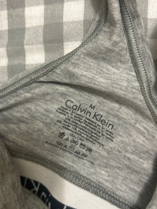 Top sportivo Calvin Klein grigio