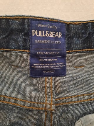 Pantalón vaquero Pull&Bear desgastado Talla M