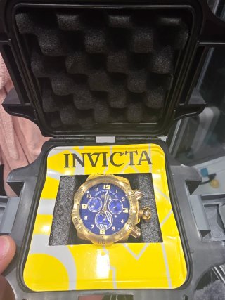 Reloj Invicta Dorado y Azul