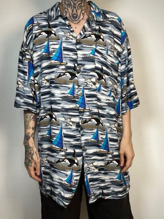 Camisa Hawaiana Orcas y Velero