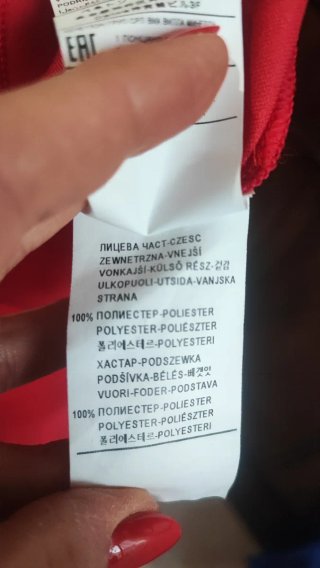 Abito corallo corto con cintura gioiello