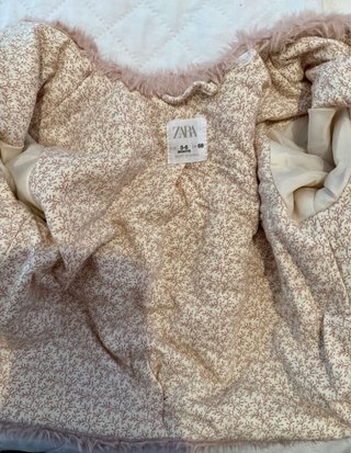 Chaqueta Zara Rosa Peluda Talla de 3 a 6 meses.