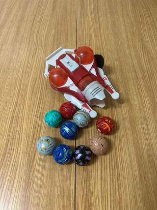 Bakugan y Lanzador