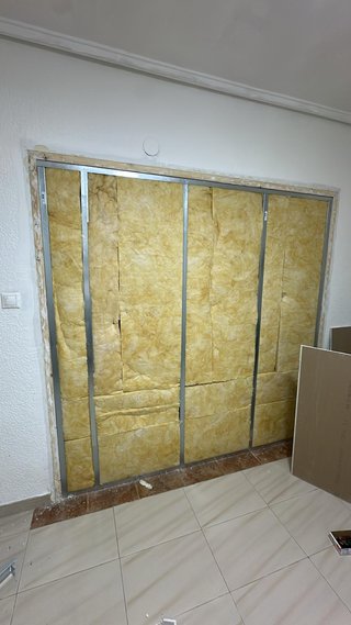 Profesional de mantenimiento y reformas • Instala