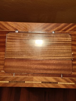Máquina de coser Alfa con mesa marquetería