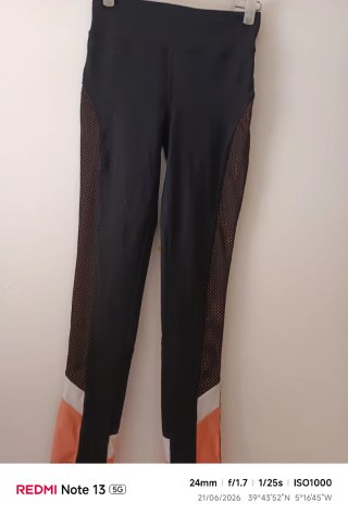 Pack 2 leggings: negro/naranja y estampado