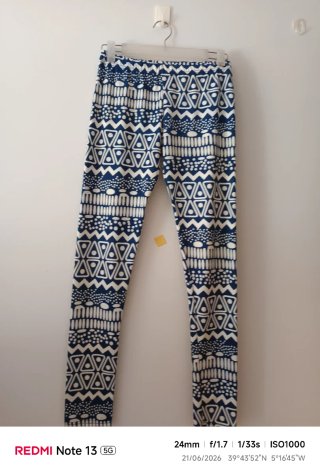 Pack 2 leggings: negro/naranja y estampado