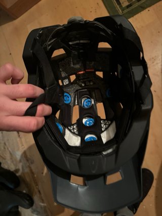 Casco Leatt