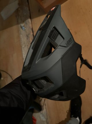 Casco Leatt