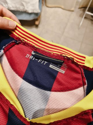 Camiseta FC Barcelona Nike Talla XXL - modificada.