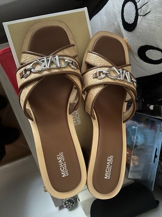 Sandalias Michael Kors Marrón y Dorado