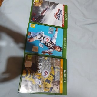 Xbox One Juegos FIFA 17, 19 y NFS Rivals