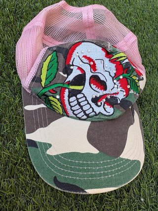 Gorra Camuflaje Calavera Rosa