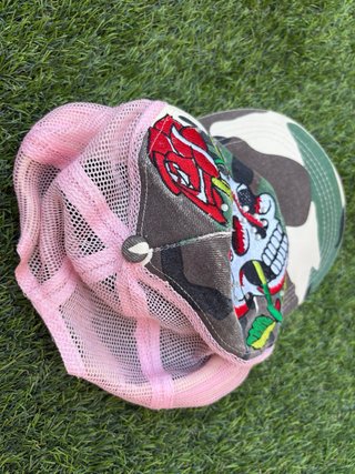 Gorra Camuflaje Calavera Rosa