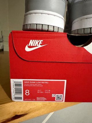 Nike Dunk Low Gris y Blanco