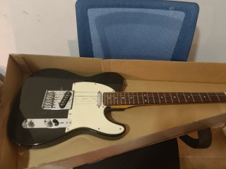 Guitarra Eléctrica Negra