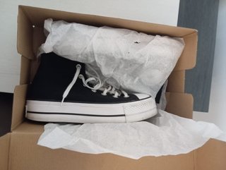 Converse 37.5 Chuck Jaylor All Star