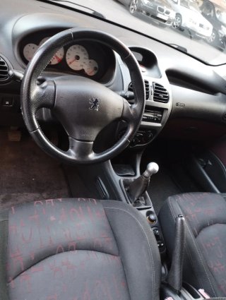 Peugeot 206 2004