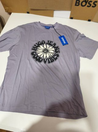 Camiseta Hugo Boss Talla XL Morada