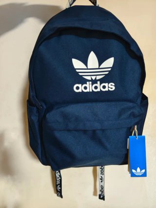 Mochila Adidas NUEVA con etiquetas